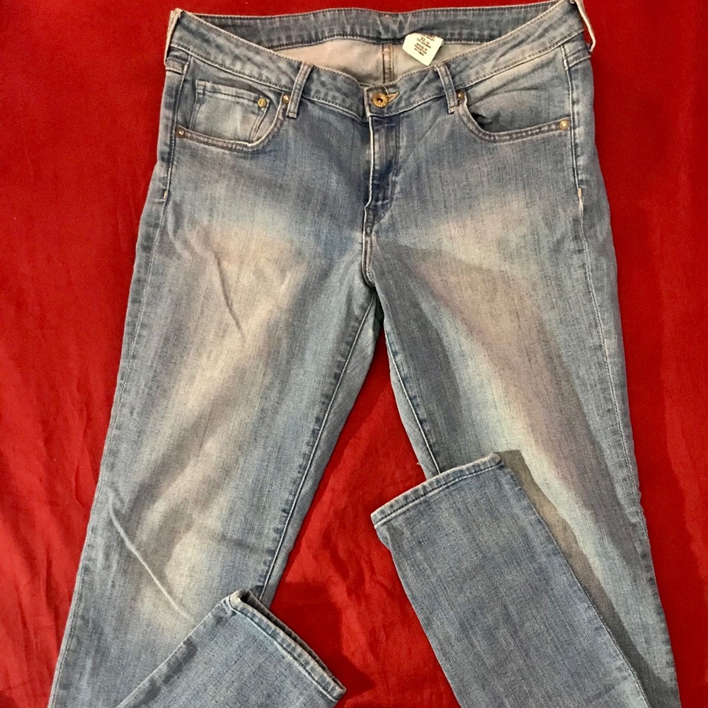 H&M Super Skinny Low Waist Light/Med Wash